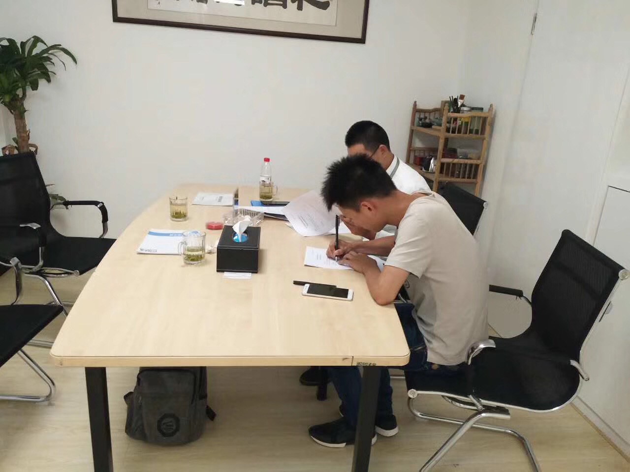熱烈祝賀李總簽約創(chuàng)綠家杭州市區(qū)級(jí)代理！